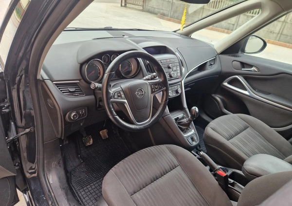 Opel Zafira cena 39900 przebieg: 119060, rok produkcji 2015 z Wrocław małe 631